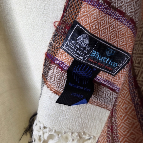 Bhuttico Hand Loom Wool Cream and Purple Orange Fringed Scarf - Picture 5 of 7